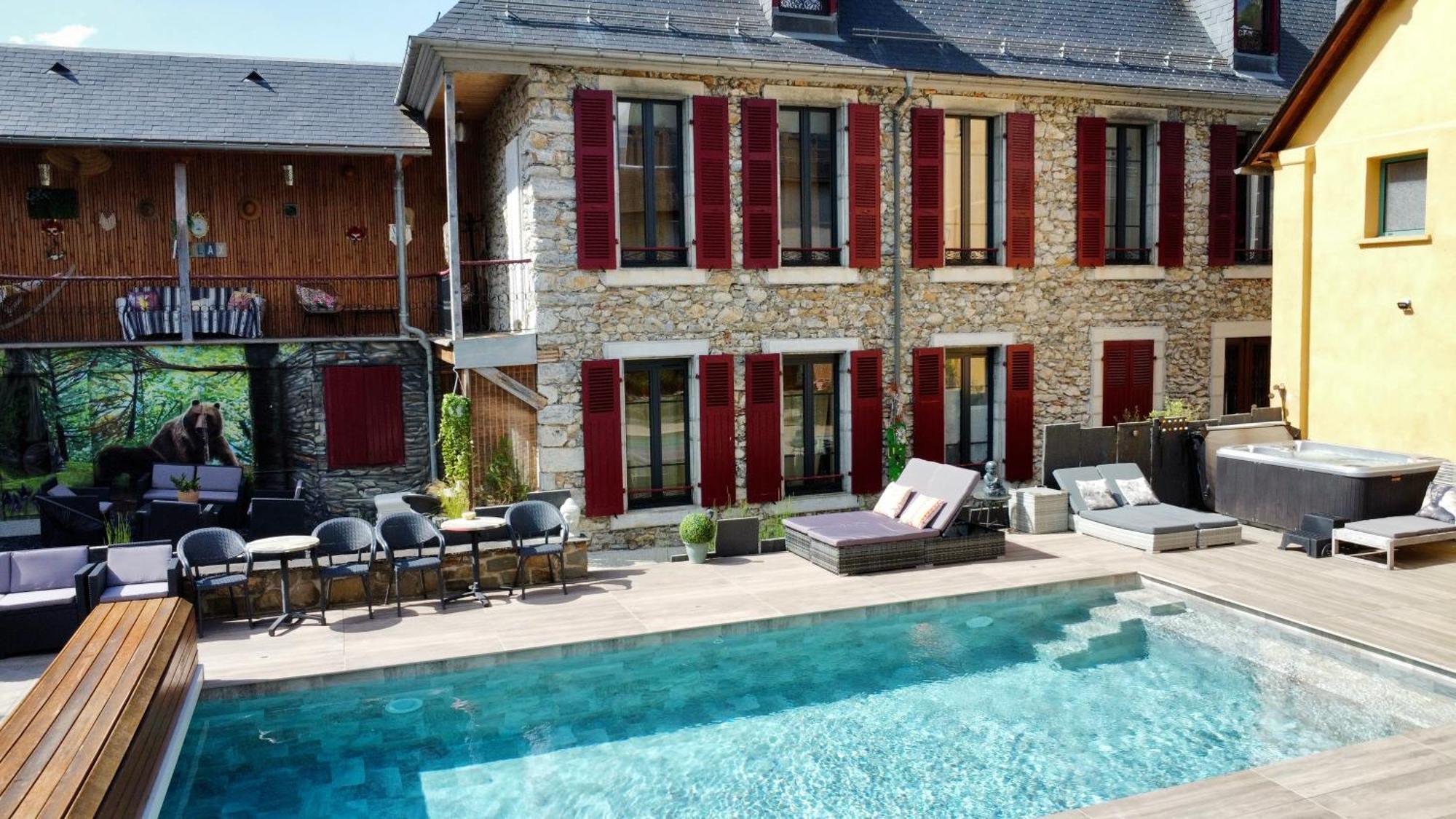 A Nouste D'hotes Et Only Adults Campan