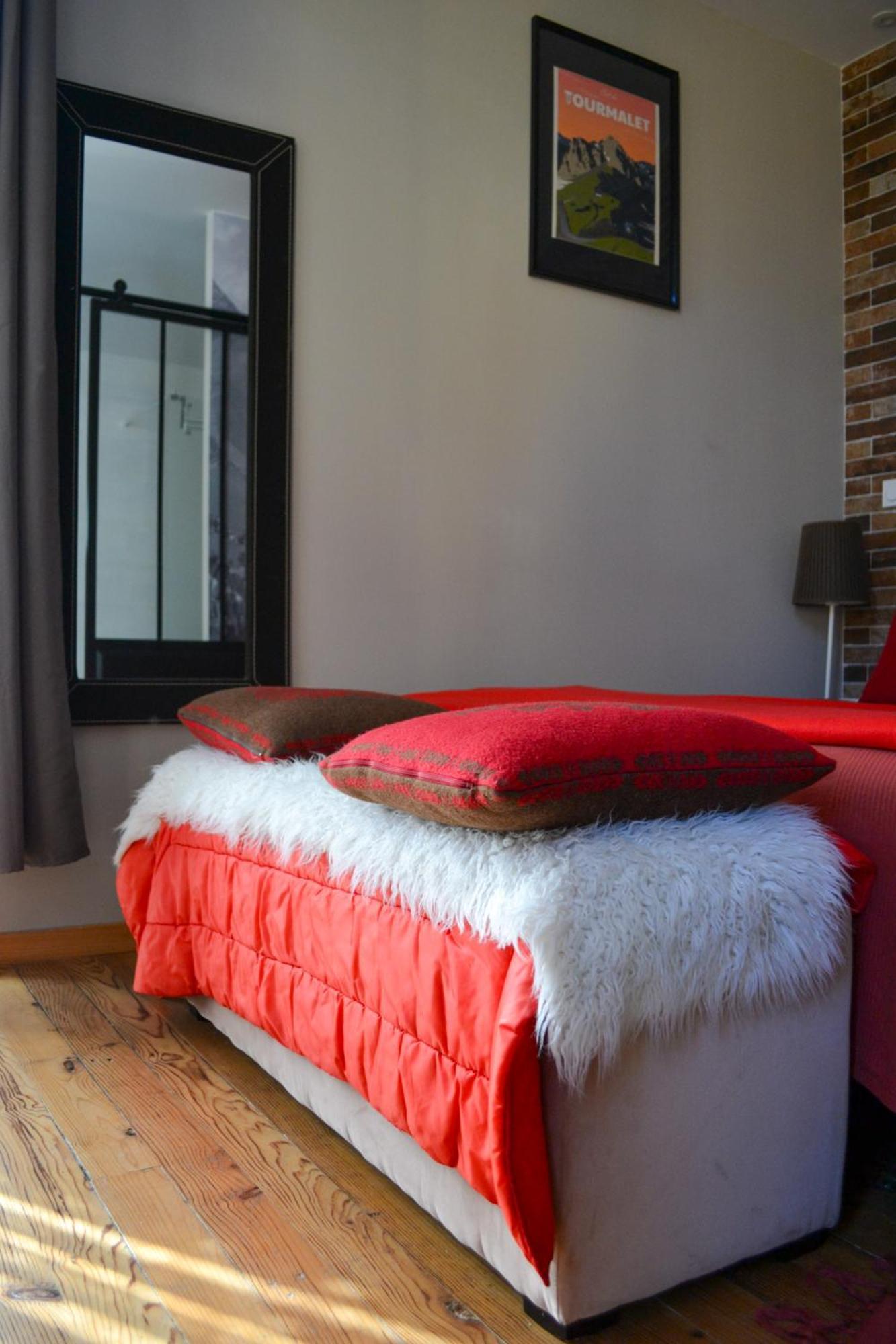 A Nouste D'hotes Et Only Adults Gasthof
