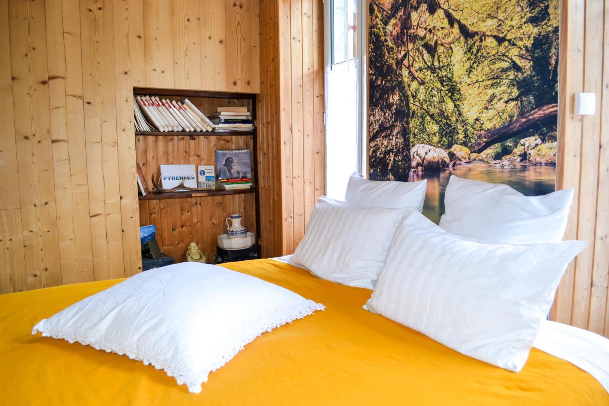 A Nouste D'hotes Et